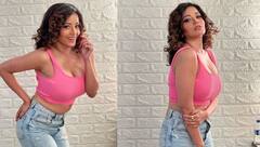 Monalisa: ਪਿੰਕ ਆਊਟਫਿਟ ਵਿੱਚ ਕਰਵੀ ਫਿਗਰ ਫਲਾਂਟ ਕਰਦੀ ਨਜ਼ਰ ਆਈ ਮੋਨਾਲੀਸਾ, ਤਸਵੀਰਾਂ ਨੇ ਵਧਾ ਦਿੱਤਾ ਇੰਟਰਨੈੱਟ ਦਾ ਤਾਪਮਾਨ