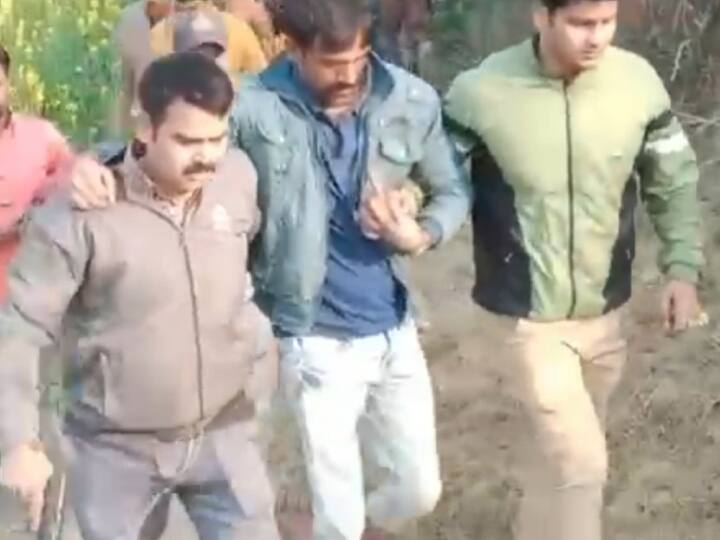 MP News Bhind Police encounter with miscreants who looted Rs 14 lakh 4 accused arrested with around 13 lakh ANN Bhind Encounter: भिंड में लुटेरों के साथ पुलिस की मुठभेड़, दोनों तरफ से चलीं गोलियां, शॉर्ट एनकाउंटर के बाद 4 गिरफ्तार