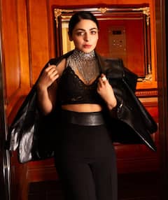 Neeru Bajwa Photos: तीन बच्चों की मां होकर भी खूबसूरती में यंग हसीनाओं को टक्कर देती हैं नीरू बाजवा, तस्वीरें देख हार बैठेंगे दिल