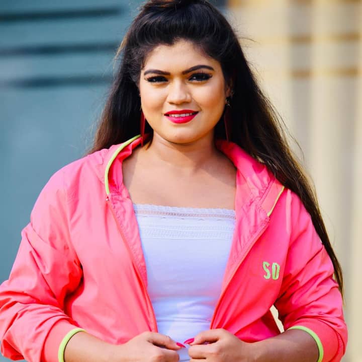 यूं तो निशा दुबे ने बचपन से आईएएस ऑफिसर बनने का सपना देखा था लेकिन उनकी तकदीर में एक एक्ट्रेस बनना ही लिखा था.