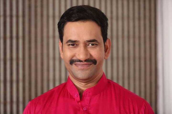 सनी देओल की बॉर्डर तो आपको याद ही होगी तो आइए इसका भोजपुरी वर्जन भी देख लीजिए. निरहुआ की बॉर्डर भी सिनेमाई पर्दे पर खूब हिट रही थी.