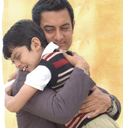 National Hugging Day 2023: DDLJ से लेकर 'सिलसिला' तक, बॉलीवुड की इन फिल्मों के Hugs सींस रहे यादगार