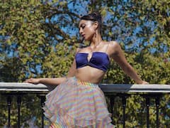 Sobhita Dhulipala Photos: సూర్య కిరణాల వెలుగులో శోభిత మైమరపు