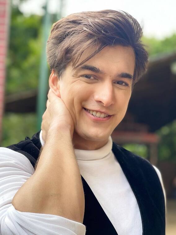 ये रिश्ता के कार्तिक के पास है ये डिग्री