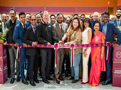 Malabar Gold and Diamonds opens its 300th global showroom in Dallas America Malabar Gold and Diamonds : 300-வது ஷோரூமை திறந்த மலபார் கோல்டு மற்றும் டைமண்ட்ஸ் நிறுவனம்...!