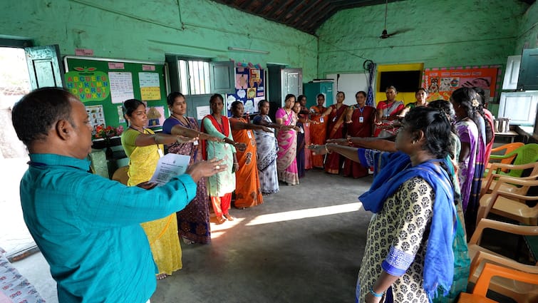 TN School Management Committee Resolutions at the Gram Sabha meeting: know in detail SMC: கிராம சபைக் கூட்டத்தில் பள்ளி மேலாண்மைக் குழு தீர்மானங்கள் கட்டாயம்: முக்கிய அறிவுறுத்தல்கள் என்ன?