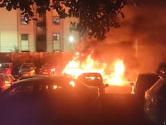 నాంపల్లి ఎగ్జిబిషన్ వద్ద అగ్నిప్రమాదం, ఒక్కసారిగా చెలరేగిన మంటలు