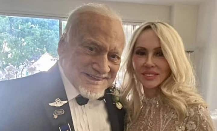 Buzz Aldrin Gets Married: চাঁদে পা রাখা দ্বিতীয় মানুষ এডুইন বাজ অলড্রিন। ৯৩ বছরে চতুর্থবার বিবাহবন্ধনে আবদ্ধ হলেন।