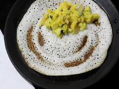 इस वीकेंड सूजी और चावल का डोसा छोड़कर बनाएं मखाने का ये टेस्टी डोसा, खाकर सब हो जाएंगे खुश