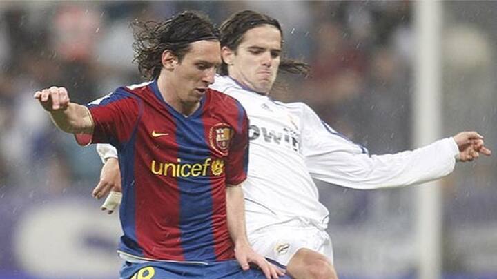 খুব কম রেকর্ড রয়েছে যা লিওনেল মেসি বা রোনাল্ডো, কারুর দখলেই নেই। তার মধ্যে এটি একটা।