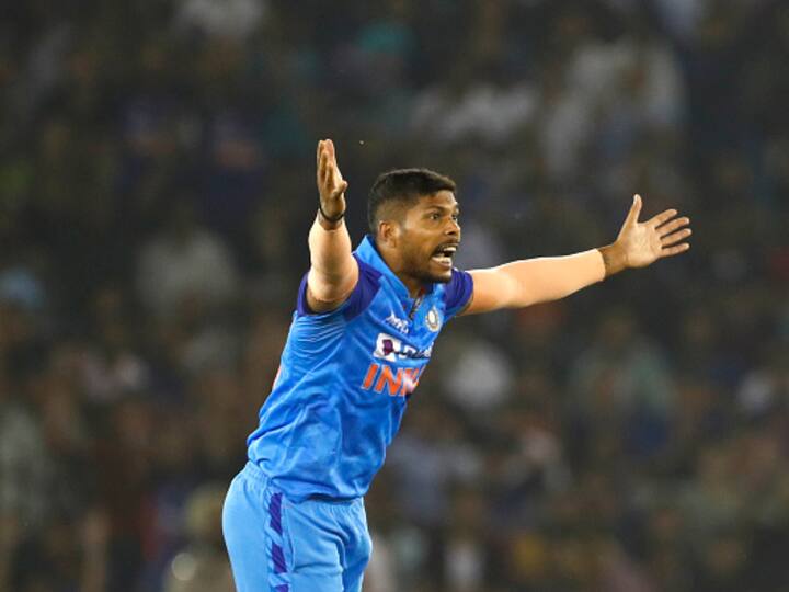 Cricketer Umesh Yadav Duped Of Rs 44 Lakh By Ex-Manager Under Pretext Of Buying Land; Cops Launch Probe Cricketer Umesh Yadav Duped Of Rs 44 Lakh By Ex-Manager Under Pretext Of Buying Land; Cops Launch Probe