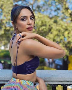 Sobhita Dhulipala Photos: సూర్య కిరణాల వెలుగులో శోభిత మైమరపు