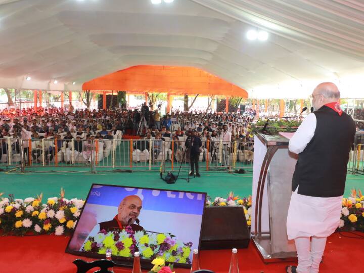 Amit Shah Program: स्वामी सहजानंद सरस्वती की जयंती पर पटना आएंगे अमित शाह, दूर करेंगे सवर्ण वोटरों की नाराजगी! Union Home Minister Amit Shah from BJP will come to Patna on birth anniversary of Swami Sahajanand Saraswati ann Amit Shah Program: स्वामी सहजानंद सरस्वती की जयंती पर पटना आएंगे अमित शाह, दूर करेंगे सवर्ण वोटरों की नाराजगी!