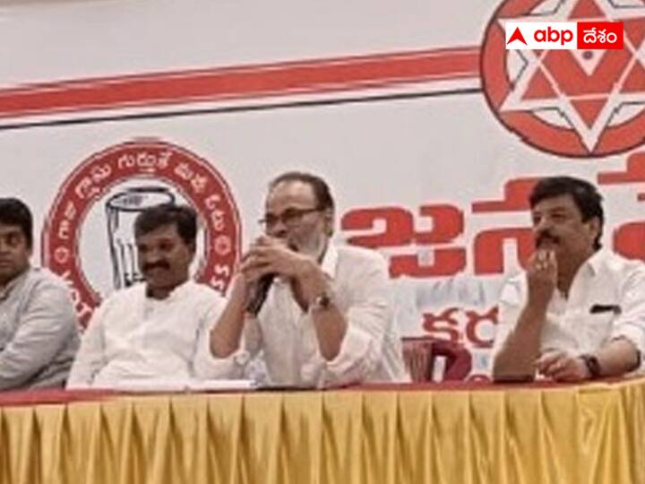 Jana Sena PAC member Nagababu made it clear that Pawan Kalyane decides the political alliances. Janasena Nagababu :  పొత్తుల నిర్ణయం పవన్‌దే - వైసీపీ అసలు పార్టీనే కాదన్న నాగబాబు !