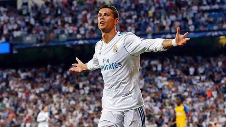 ক্রিশ্চিয়ানো রোনাল্ডো রেকর্ড পাঁচবার চ্যাম্পিয়ন্স লিগ জিতেছেন। তিনি লিগের সর্বকালের সর্বোচ্চ গোলাদাতাও বটে।