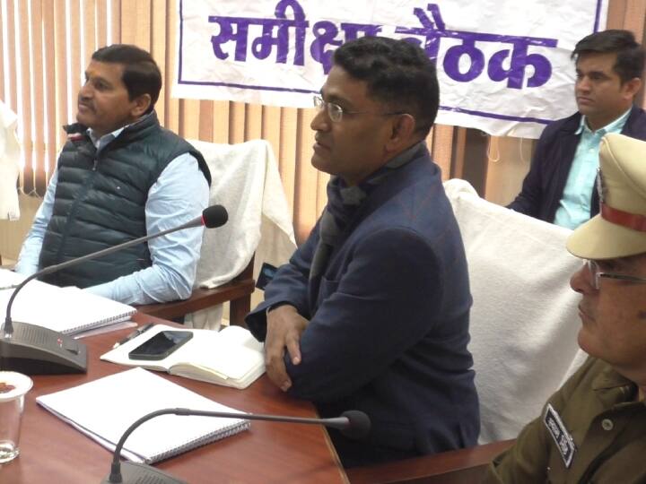 Rajasthan: पिछले वादे भूल नया बजट पेश करने की तैयारियों में जुटी सरकार, मंत्री बोले- 'ऊपर से रोक दी जाती है फाइलें' Rajasthan Government Preparing Present The New Budget Ashok Gehlot Minister Ramesh Meena ANN Rajasthan: पिछले वादे भूल नया बजट पेश करने की तैयारियों में जुटी सरकार, मंत्री बोले- 'ऊपर से रोक दी जाती है फाइलें'