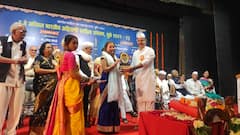 अखिल भारतीय अहिराणी साहित्य संमेलन उत्साहात, खानदेशी संस्कृतीचा अभ्यास करणारी इटलीची खास पाहुणी आकर्षणाचा केंद्र