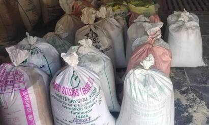 Trichy: 3 arrested for smuggling 1000 kg of ration rice TNN திருச்சியில் 1000 கிலோ ரேஷன் அரிசி கடத்திய 3 பேர் கைது