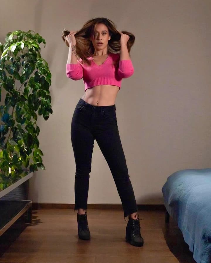 दरअसल कृष्णा श्रॉफ खूबसूरत और स्टाइलिश होने के साथ-साथ एक फिटनेस इन्फ्लुएंसर भी हैं.