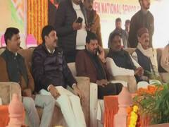 इस्तीफा देना दूर की बात, यूपी में कुश्ती टूर्नामेंट के चीफ गेस्‍ट बने बृजभूषण, स्वागत में बिछे अधिकारी