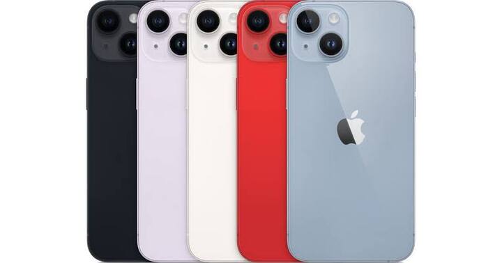 iPhone 14 स्मार्टफोन 128GB वैरिएंट की कीमत 79,900 रुपये, 256GB वैरिएंट की कीमत 87,400 रुपये और 512GB स्टोरेज वैरिएंट की कीमत 1,07,440 रुपये है. फोन को ब्लू, मिडनाइट ब्लैक, पर्पल, रेड और स्टारलाइट कलर में पेश किया गया है.