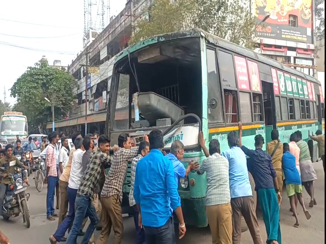 Mayiladuthurai: ஓட்டுனர் இல்லாமல் திடீரென ஓடிய பேருந்து; ஓட்டம் பிடித்த மக்கள் - மயிலாடுதுறையில் பரபரப்பு