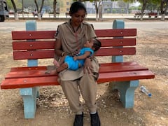 Annamayya District : జన్మనివ్వకపోయినా అమ్మనే, చిన్నారికి పాలిచ్చి లాలించిన మహిళా కానిస్టేబుల్