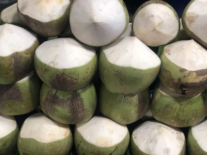 टीप : वरील सर्व बाबी एबीपी माझा केवळ माहिती म्हणून वाचक-प्रेक्षकांपर्यंत पोहोचवत आहे. यातून एबीपी माझा कोणताही दावा करत नाही. त्यामुळे कोणतेही उपचार, डाएट आणि औषधं तज्ज्ञांच्या सल्ल्यानं घ्यावीत.