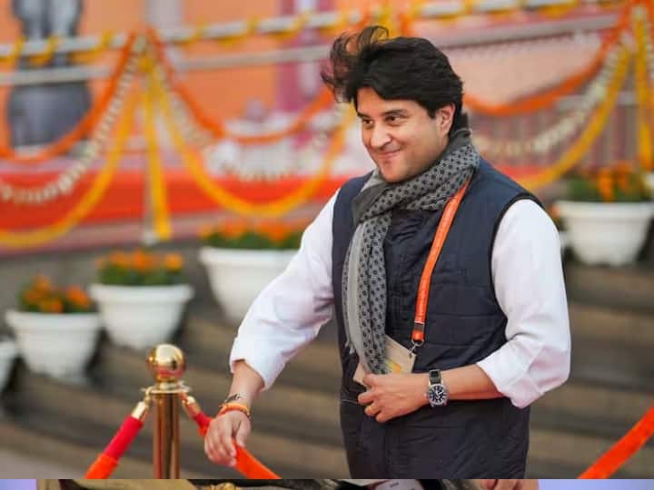 MP Politics: क्या सिंधिया इन विधानसभा टिकट के लिए बीजेपी से भी टकरा जाएंगे? MP Politics Will jyotiraditya scindia clash with BJP for these 6 assembly tickets ann MP Politics: क्या सिंधिया इन विधानसभा टिकट के लिए बीजेपी से भी टकरा जाएंगे?