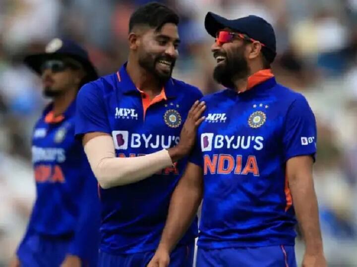 Rohit Sharma hints at giving rest to Mohammad Shami & Mohammed Siraj IND vs NZ 3rd ODI IND vs NZ: ऑस्ट्रेलिया सीरीज को देखते हुए तीसरे वनडे में इन दो गेंदबाजों को मिलेगा रेस्ट! रोहित के बयान से लग रहे कयास