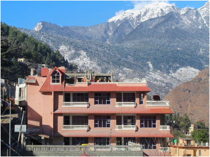 Joshimath Sinking cracks found in 863 buildings of Joshimath city 181 buildings unsafe Joshimath Sinking: अब तक जोशीमठ की 863 इमारतों में दरारें, 181 भवन असुरक्षित, बर्फबारी के बाद बढ़ी मुसीबत!