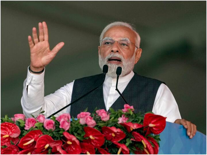 PM Modi And Rahul Gandhi twitter followers likes and retweet analysis नरेंद्र मोदी बनाम राहुल गांधी: फॉलोअर्स, लाइक और रीट्वीट मामले में कौन आगे कौन पीछे? यहां देखें दोनों का ट्विटर एनालिसिस
