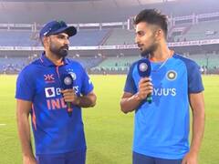 WATCH: Umran Malik's Candid Chat With 'Favourite Bowler' Mohammed Shami After Ind vs NZ 2nd ODI