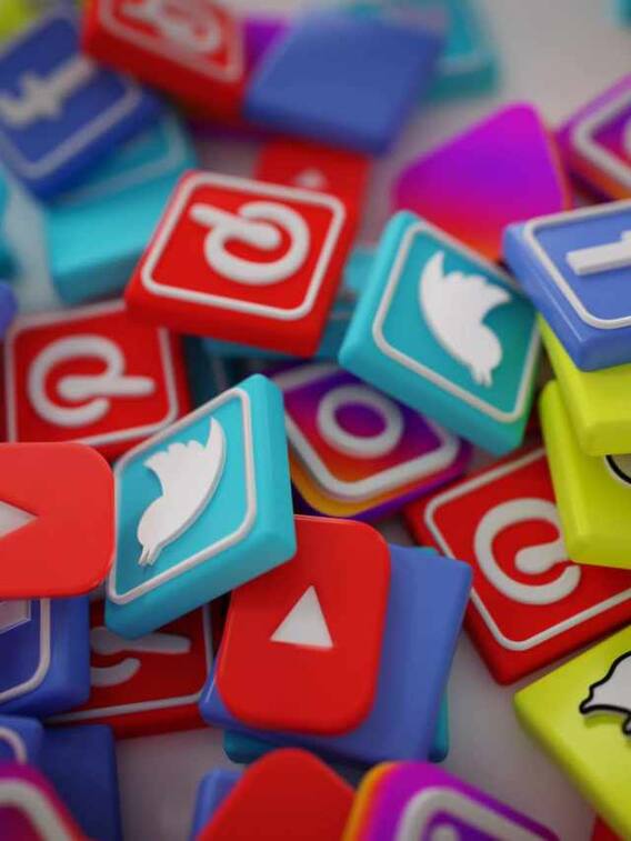 सोशल मीडिया यूजर्स पर लगेगा 50 लाख का जुर्माना, सरकार ने जारी किए नए नियम