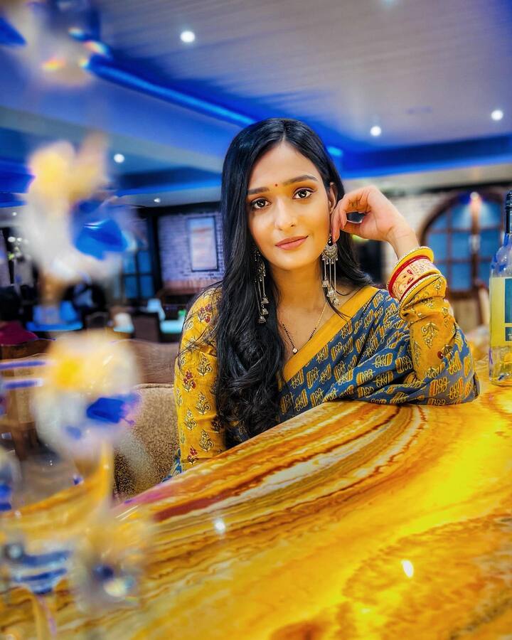 17 अप्रैल 1995 को भोपाल में जन्मी ऐश्वर्या खरे ने अपनी शुरुआती पढ़ाई मध्य प्रदेश से ही की है.