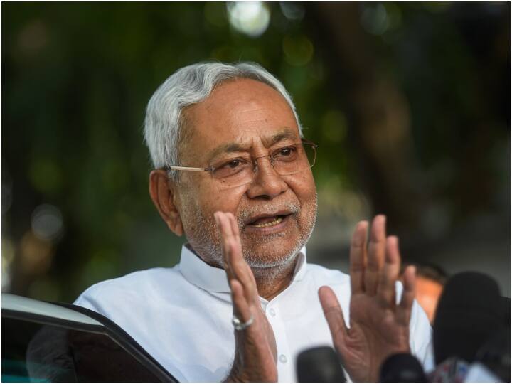 Bihar Politics: नीतीश कुमार फिर बीजेपी के संपर्क में? JDU नेता के बयान से मिला इशारा, क्या फिर बदलेंगे पाला JDU leader Upendra Kushwaha said our bigger leader is in touch with BJP, is Nitish Kumar joining BJP again Bihar Politics: नीतीश कुमार फिर बीजेपी के संपर्क में? JDU नेता के बयान से मिला इशारा, क्या फिर बदलेंगे पाला