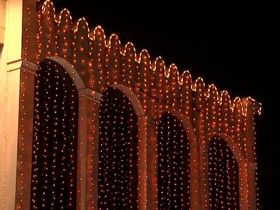 IMAGE: Shiv Sena Bhavan specially illuminated on the occasion of Balasaheb's birth anniversary; a unique greeting IMAGE: Shiv Sena Bhavan specially illuminated on the occasion of Balasaheb's birth anniversary; a unique greeting