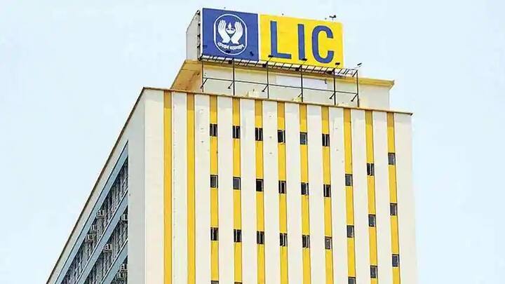 LIC Vacancy 2023: या रिक्त पदांचे तपशील पहा - दक्षिण विभागीय कार्यालय: 1516 पदे - दक्षिण मध्य विभागीय कार्यालय: 1408 पदे - उत्तर विभागीय कार्यालय: 1216 पदे - उत्तर विभागीय कार्यालय: 1216 पदे