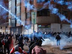 पेरू की राजधानी में बवाल, यूनिवर्सिटी में घुसी पुलिस और फिर...