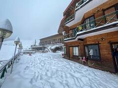 In Pics: Last Snowfall Of Season Colours Himalayan Hill Stations In Majestic White