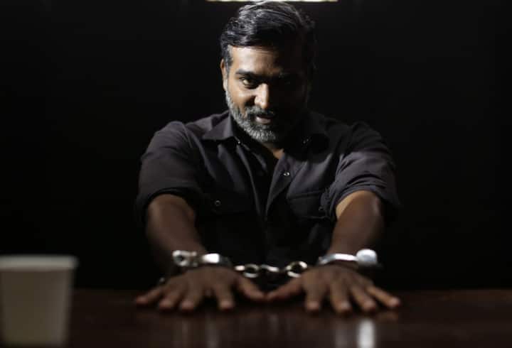 उनकी हालिया फिल्म डीएसपी और उनकी सेल्फी में उनके लुक में काफी अंतर था. फैंस ने अभिनेता के इस प्रयास की जमकर तारीफ की. हाल ही में एक इंटरव्यू में सेतुपति ने अपने वजन घटाने के बारे में बात की.