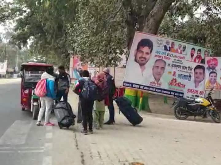Gonda News Disappointment on the faces of the players after the cancellation of wrestling championship ANN Gonda News: कुश्ती चैंपियनशिप रद्द होने के बाद खिलाड़ियों के चेहरों पर छाई मायूसी, घर की तरफ कर रहे हैं रुख