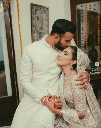 ਮਸ਼ਹੂਰ ਕ੍ਰਿਕੇਟ ਖਿਡਾਰੀ ਸ਼ਾਨ ਮਸੂਦ ਨੇ ਪੇਸ਼ਾਵਰ 'ਚ ਆਪਣੀ ਮੰਗੇਤਰ ਨਾਲ ਕੀਤਾ ਵਿਆਹ