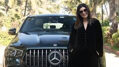 স্বয়ংসম্পূর্ণা.. নিজেকে বিলাসবহুল গাড়ি উপহার সুস্মিতার