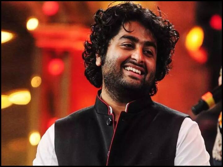 बता दें कि अरिजीत सिंह को किंग ऑफ प्लेबैक सिंगिंग भी कहा जाता है. यही वजह है कि वह इंडस्ट्री के हाईएस्ट पेड सिंगर्स में शुमार हैं.