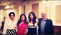 Radhika Anant Engagement: अंबानी परिवार की बहू राधिका मर्चेंट की कार्बन कॉपी लगती हैं उनकी बहन अंजलि मर्चेंट, तस्वीरों में देखें झलक