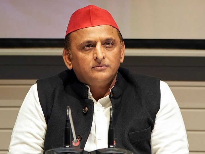 UP Ex CM Akhilesh Yadav on caste survey, said- We are demanding Its necessary, lauds Nitish Kumar for initiating in Bihar अखिलेश यादव ने की जाति जनगणना पर सीएम नीतीश कुमार की तारीफ, जानिए क्या यूपी में भी खेला जाएगा ये सियासी दांव