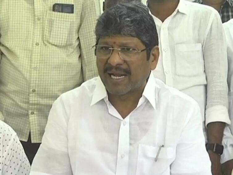 Bopparaju Venkateswarlu warns AP govt to solve their issues AP Employees: మా డబ్బులూ వాడేశారు, మీ దయతో మాకు ఉద్యోగాలొచ్చాయా? సమ్మెకు రెడీ - బొప్పరాజు