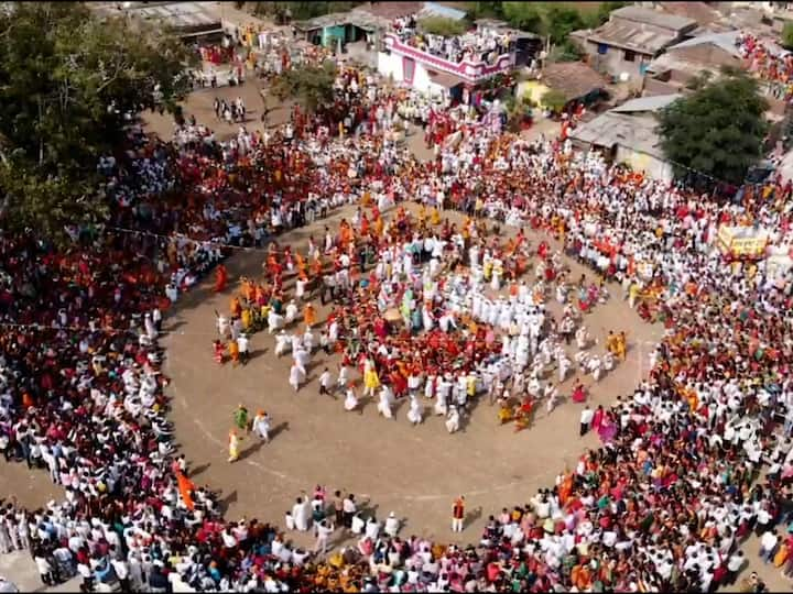 विदर्भाची प्रतिपंढरी म्हणून ओळखल्या जाणाऱ्या या तिर्थस्थळी दिंडीसोहळा देखील आयोजित करण्यात आला.