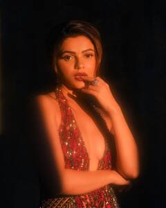 Rubina Dilaik Photos: ट्रासपेरेंट रिवीलिंग गाउन में रुबीना दिलैक ने दिए ऐसे-ऐसे पोज, तस्वीरें देख फैंस हुए मदहोश